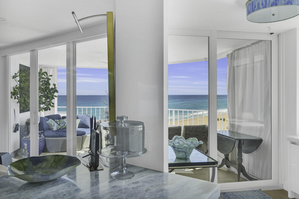 550 South Ocean Boulevard, Unit 704 Boca Raton, FL 33432 - Photo 7 of 66 Kitchen views