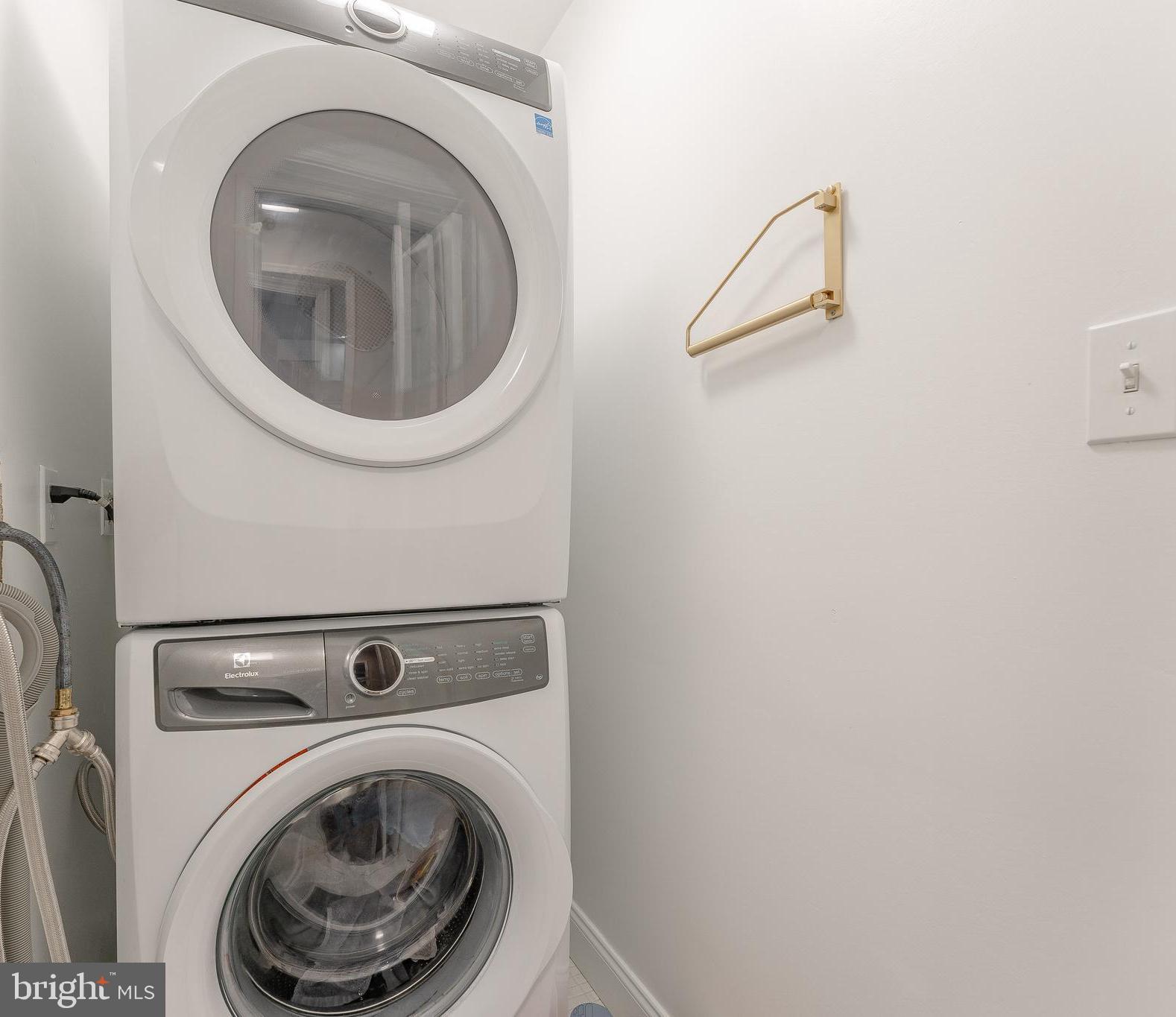 308 Pritchard Place Newtown Square, PA 19073 - Photo 25 of 33 Laundry