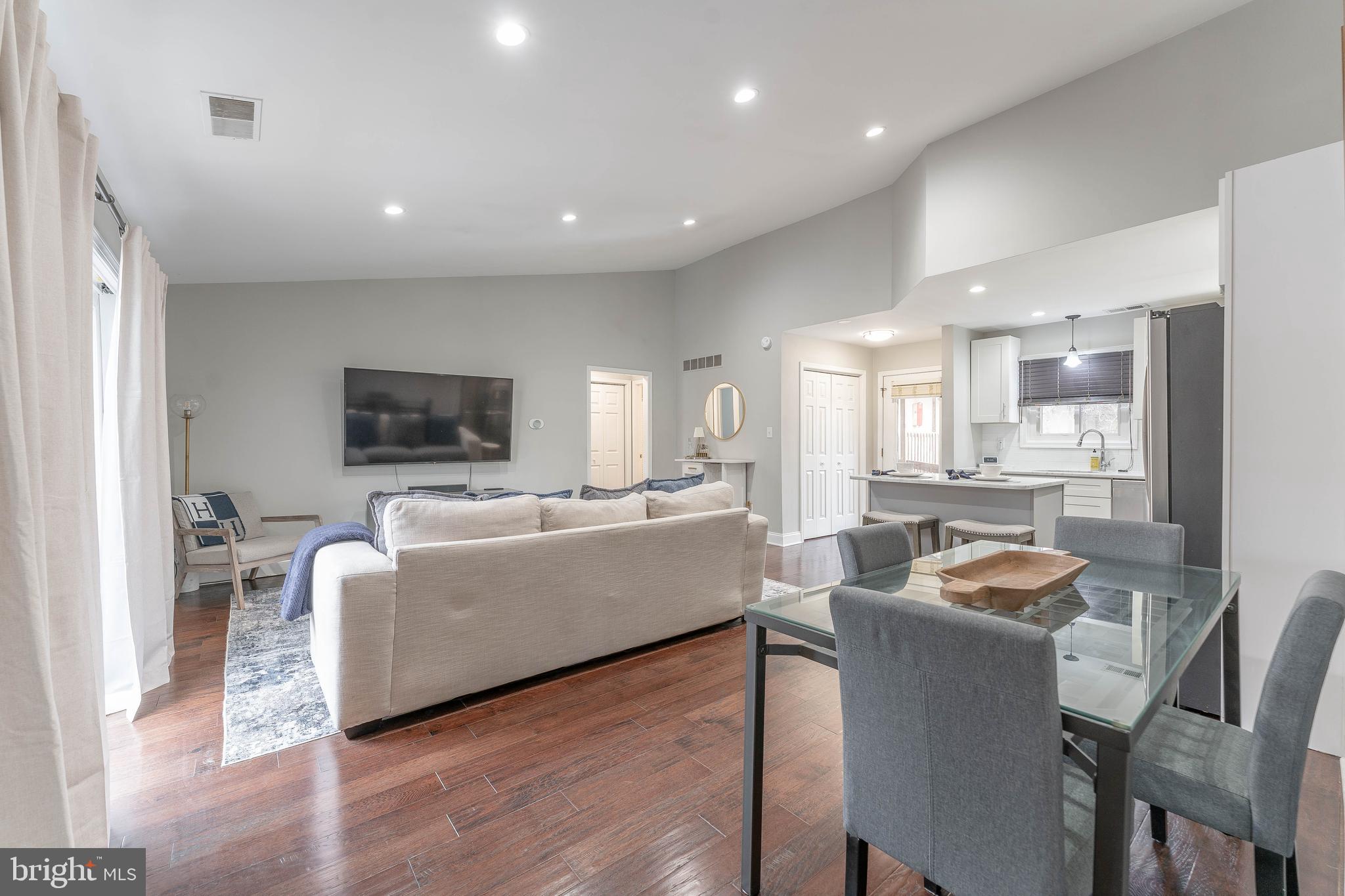 308 Pritchard Place Newtown Square, PA 19073 - Photo 9 of 33 Dining