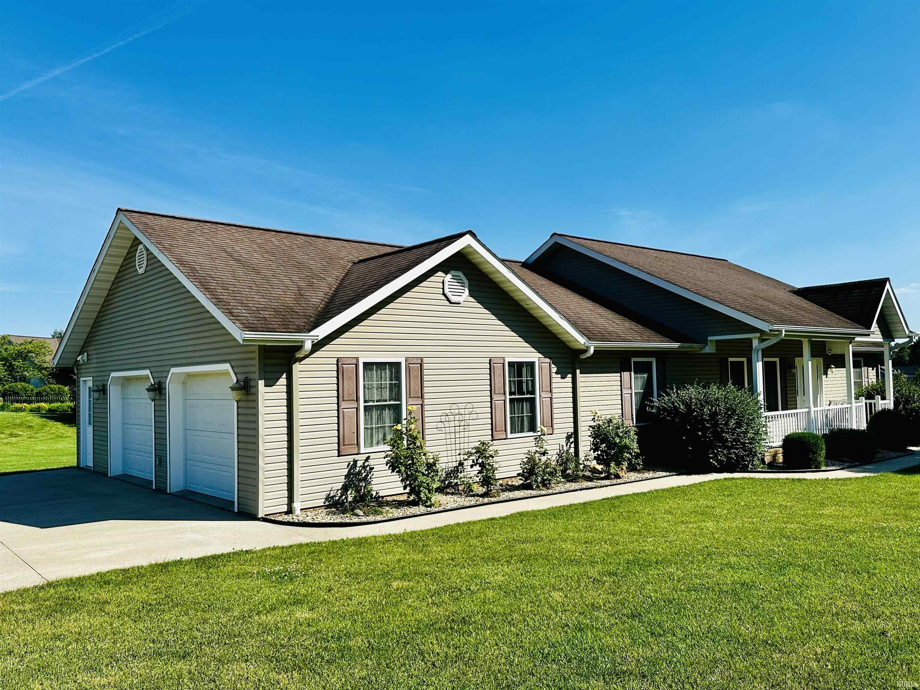 2413 White Ridge Lane Washington, IN 47501 - Photo 1 of 36 Gallery Image 1