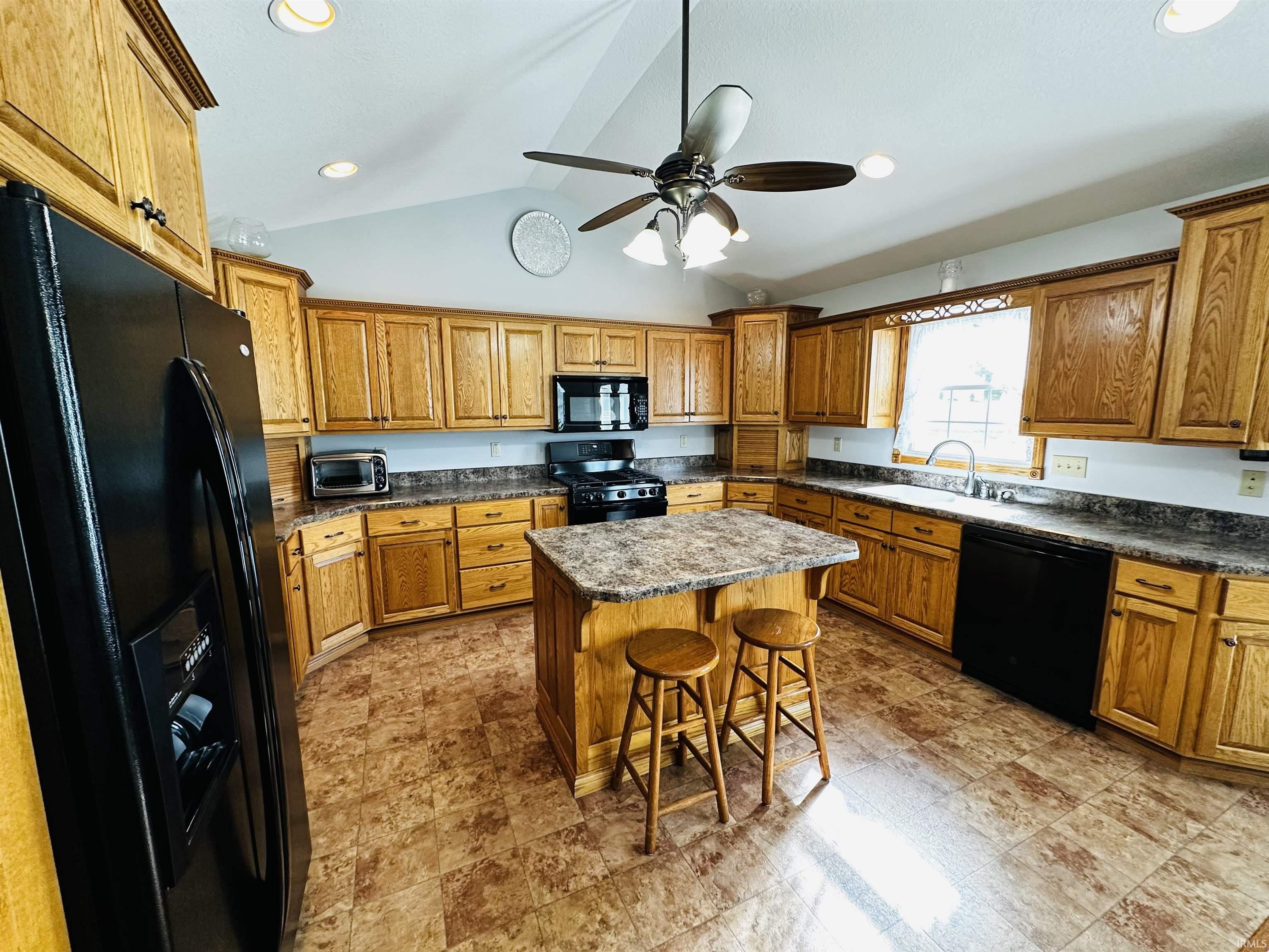 2413 White Ridge Lane Washington, IN 47501 - Photo 12 of 36 Gallery Image 12