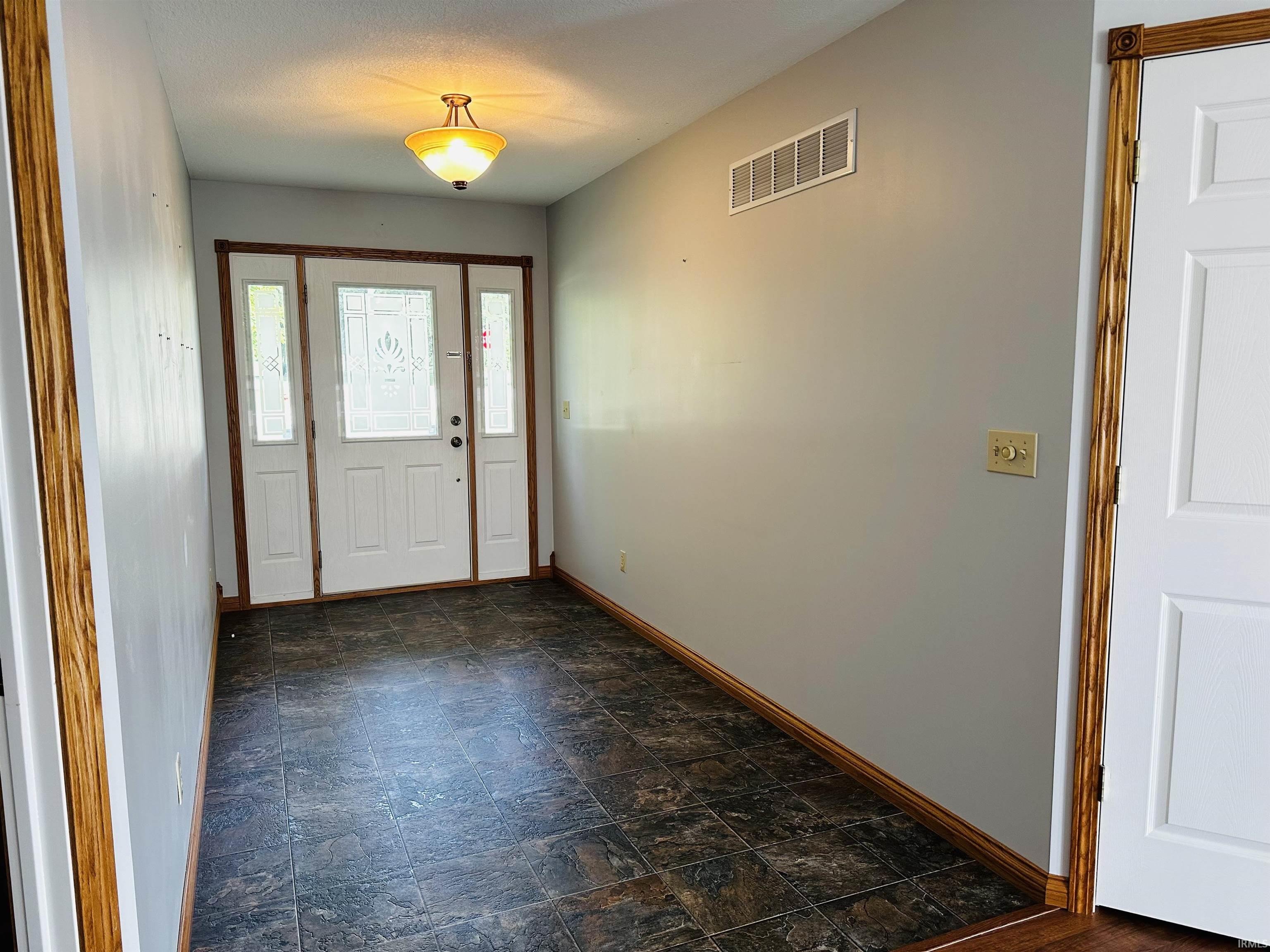 2413 White Ridge Lane Washington, IN 47501 - Photo 7 of 36 Gallery Image 7