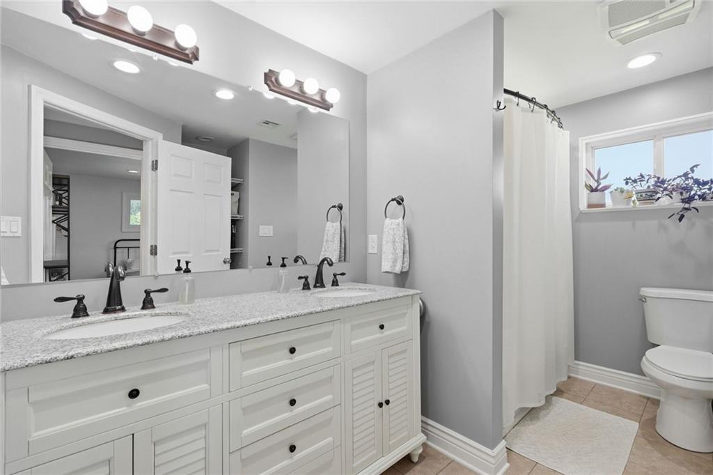 482 Browns Hill Road Valencia, PA 16059 - Photo 17 of 32 Gallery Image 17