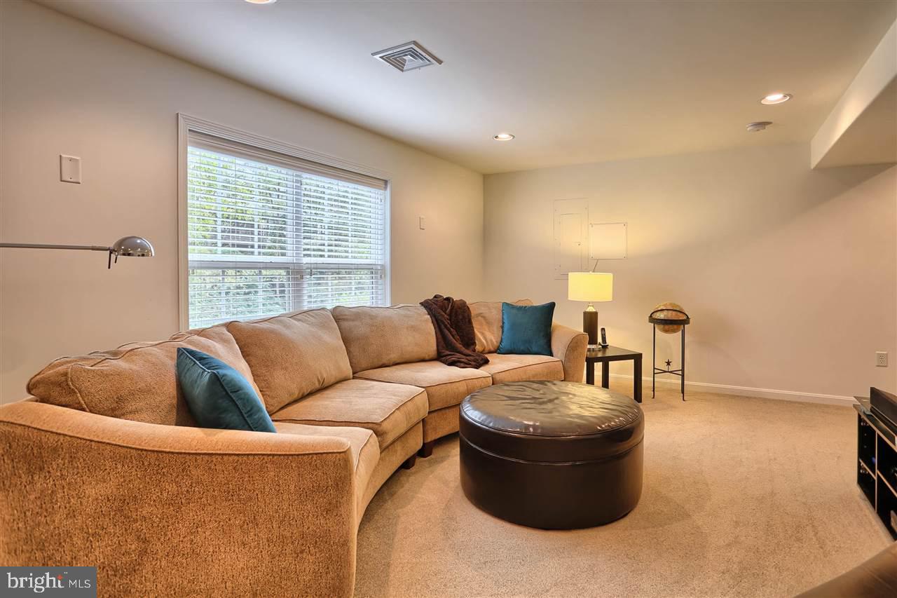111 Oaklea Road Harrisburg, PA 17110 - Photo 13 of 24 Gallery Image 13