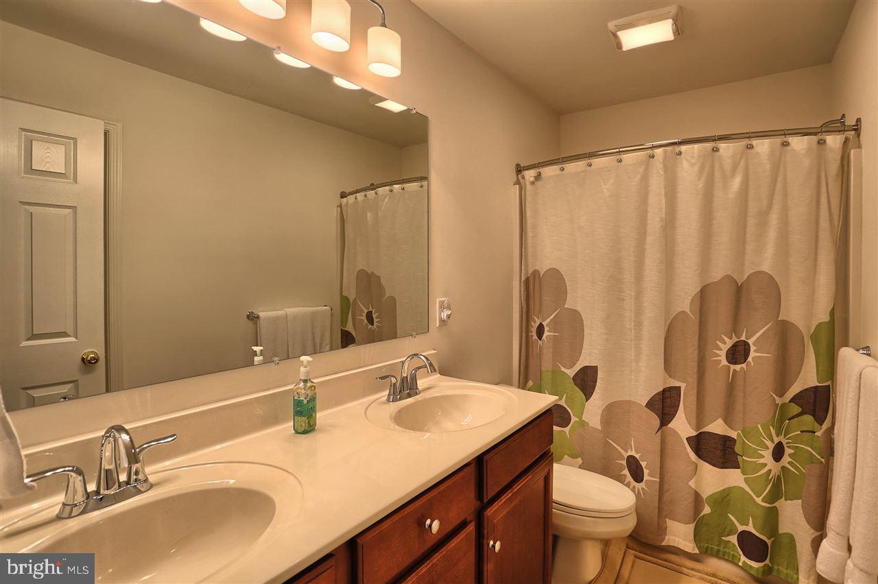 111 Oaklea Road Harrisburg, PA 17110 - Photo 18 of 24 Gallery Image 18