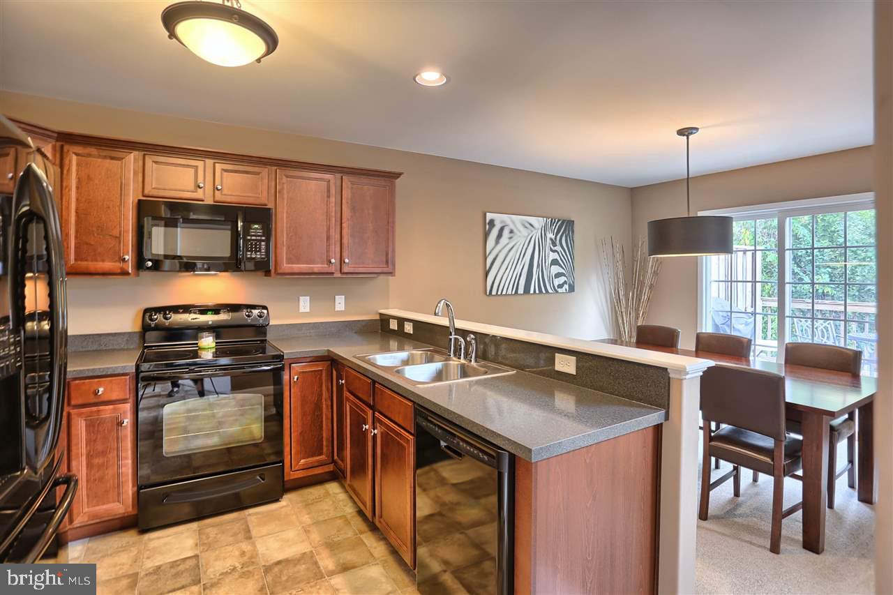 111 Oaklea Road Harrisburg, PA 17110 - Photo 8 of 24 Gallery Image 8