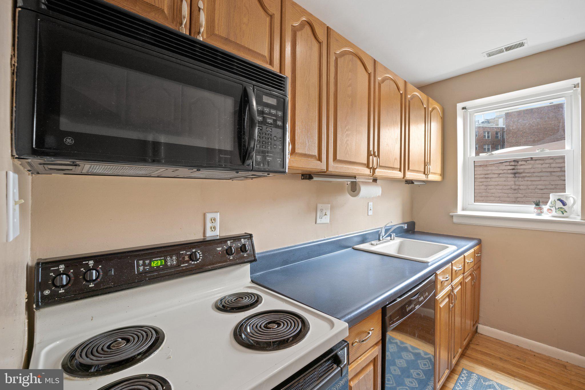 1931 17th Street Northwest, Unit 302 Washington, DC 20009 - Photo 13 of 26
