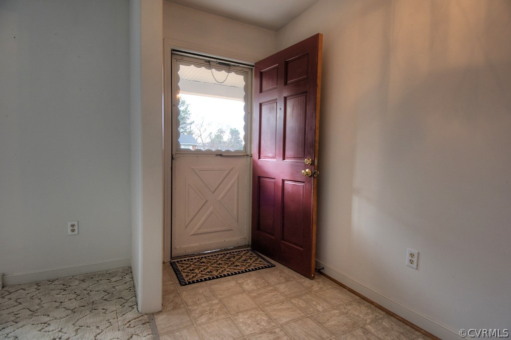 6416 Jessup Road Chesterfield, VA 23832 - Photo 4 of 37 a view of walk in closet