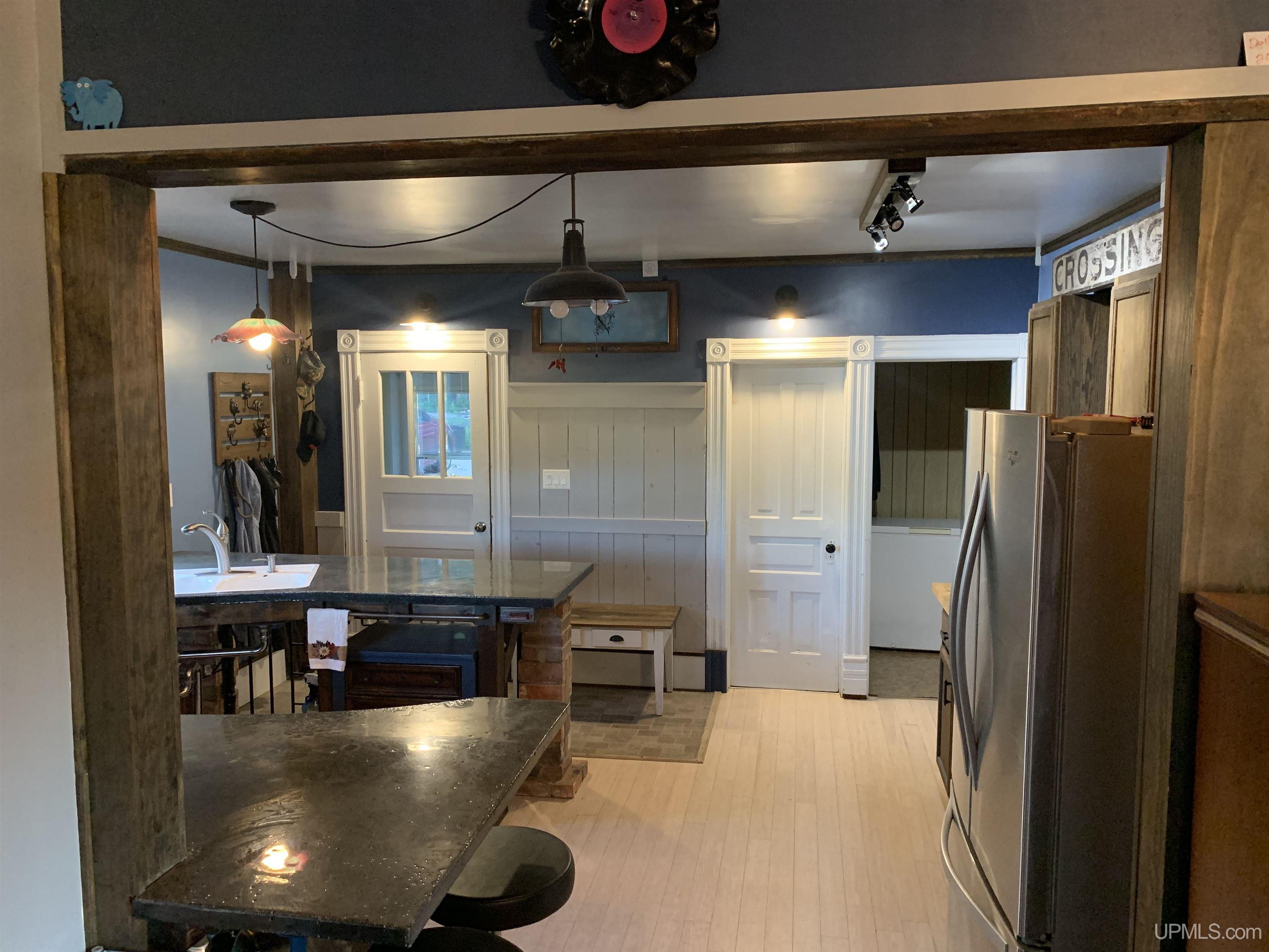 513 West Spring Street Marquette, MI 49855 - Photo 13 of 40
