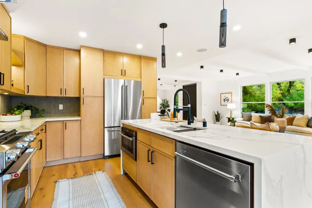 $1,795,000 | 21 Fraser Court, Walnut Creek, CA 94596