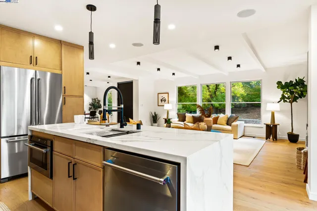 $1,795,000 | 21 Fraser Court, Walnut Creek, CA 94596