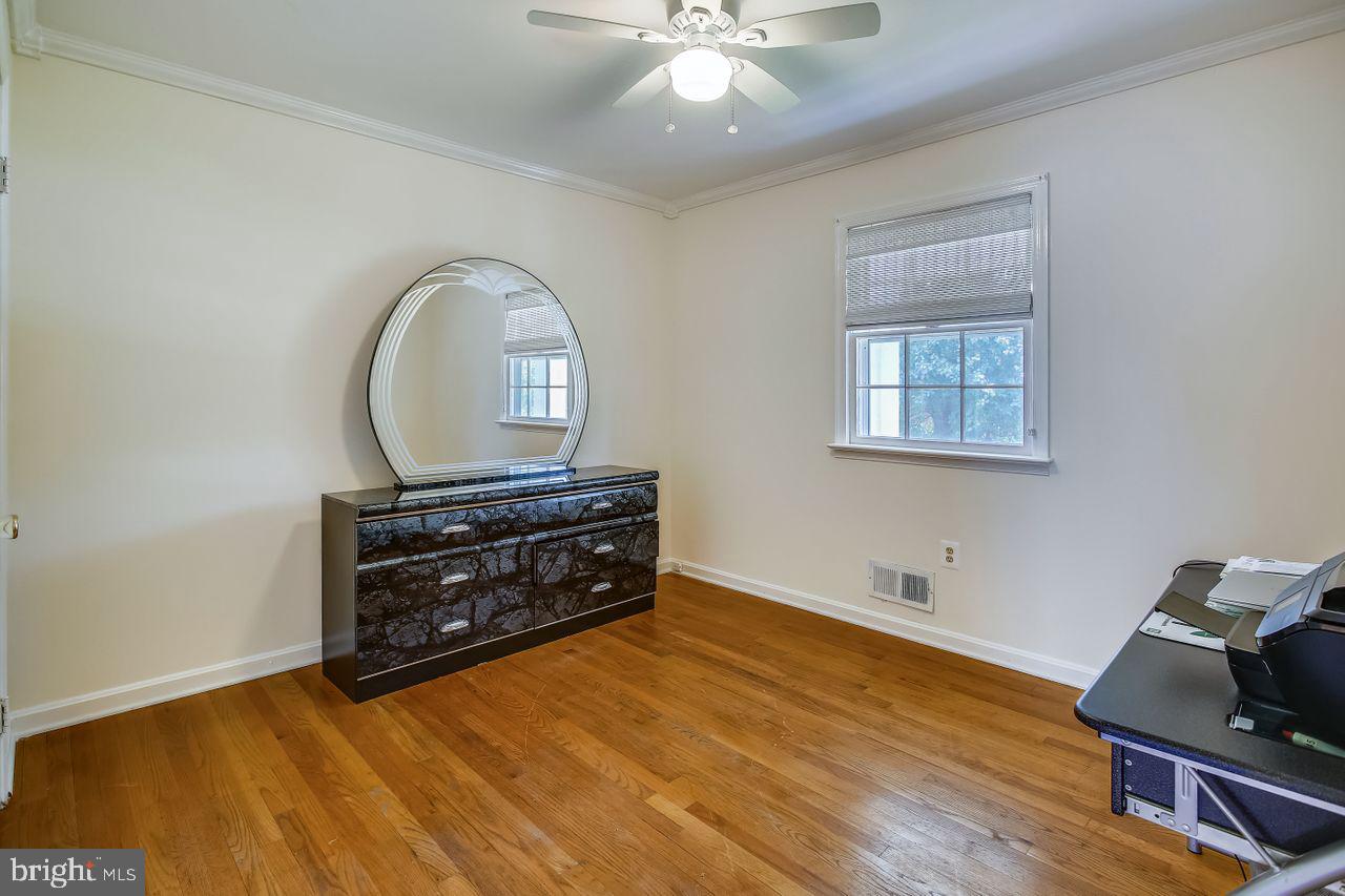 4918 Pole Road Alexandria, VA 22309 - Photo 16 of 34 Gallery Image 16