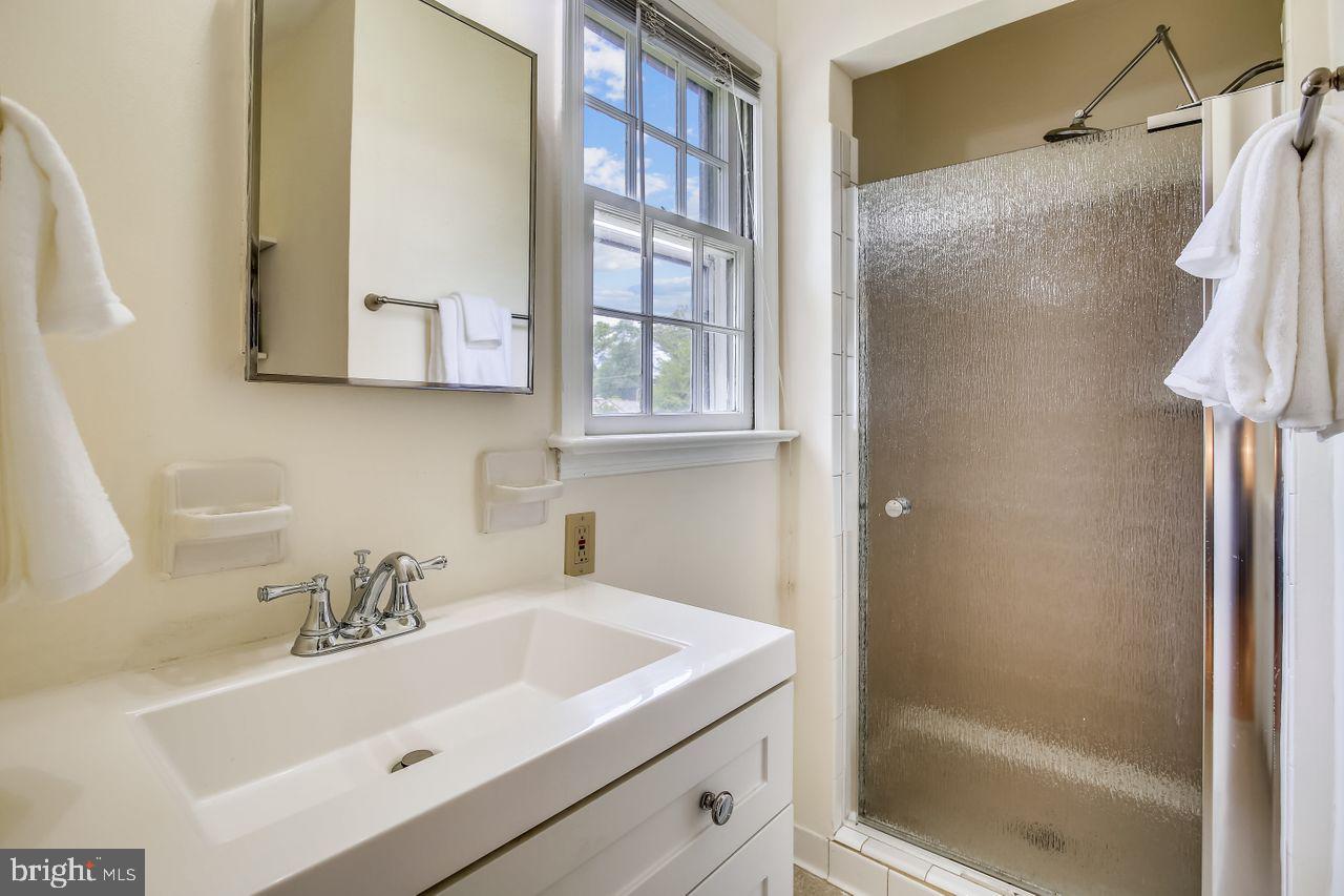 4918 Pole Road Alexandria, VA 22309 - Photo 17 of 34 Gallery Image 17