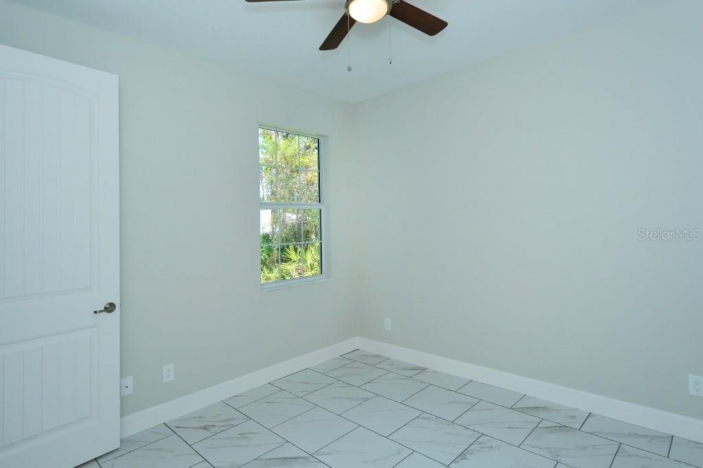 1033 Horizon Road Venice, FL 34293 - Photo 13 of 25 Bedroom 2