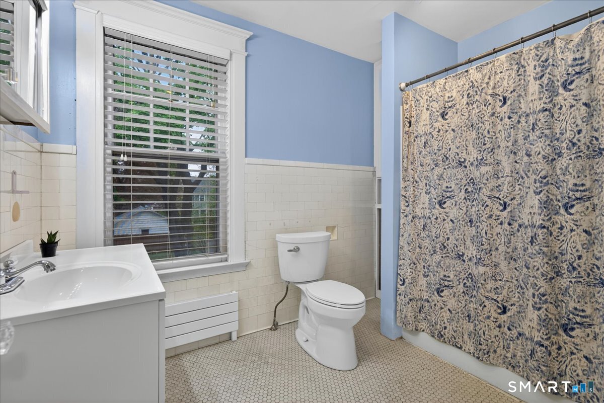 54 Thornton Street Hamden, CT 06517 - Photo 20 of 40