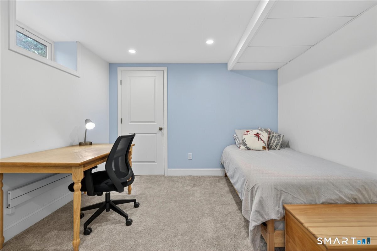 54 Thornton Street Hamden, CT 06517 - Photo 30 of 40