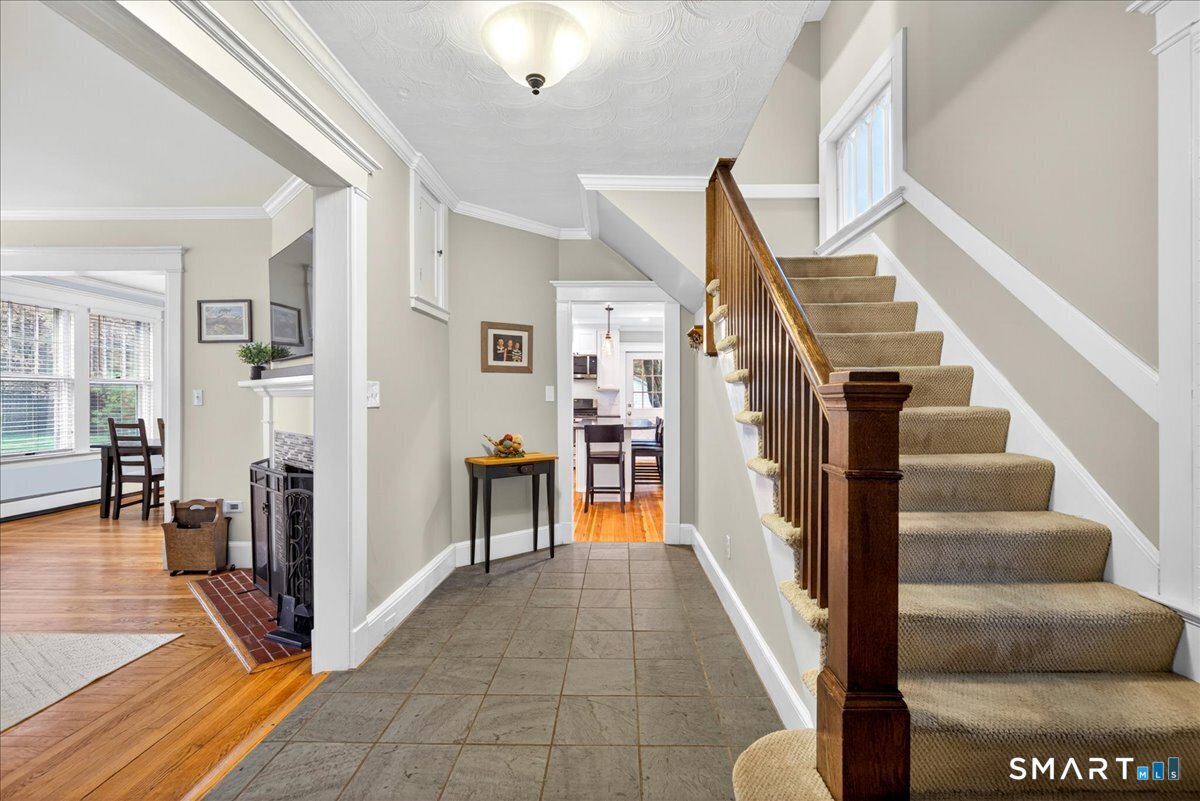 54 Thornton Street Hamden, CT 06517 - Photo 3 of 40