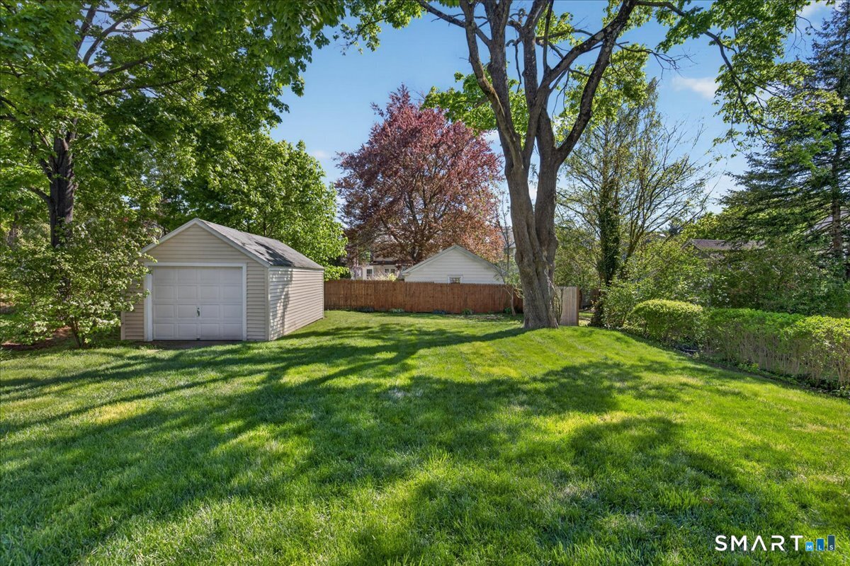 54 Thornton Street Hamden, CT 06517 - Photo 33 of 40