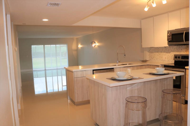 310 Racquet Club Road, Unit 104 Weston, FL 33326 - Photo 3 of 7 02