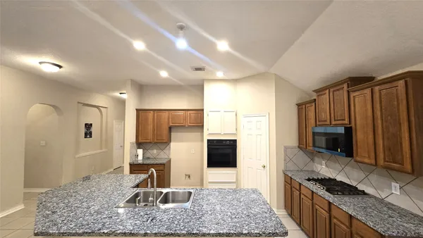 $2,195 | 17238 Eden Falls Court, Houston, TX 77095