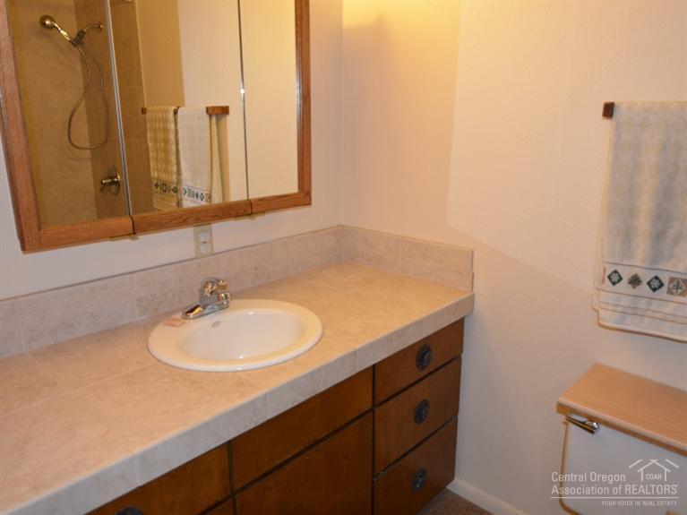 20295 Rogers Road Bend, OR 97703 - Photo 13 of 25 Additional Photo