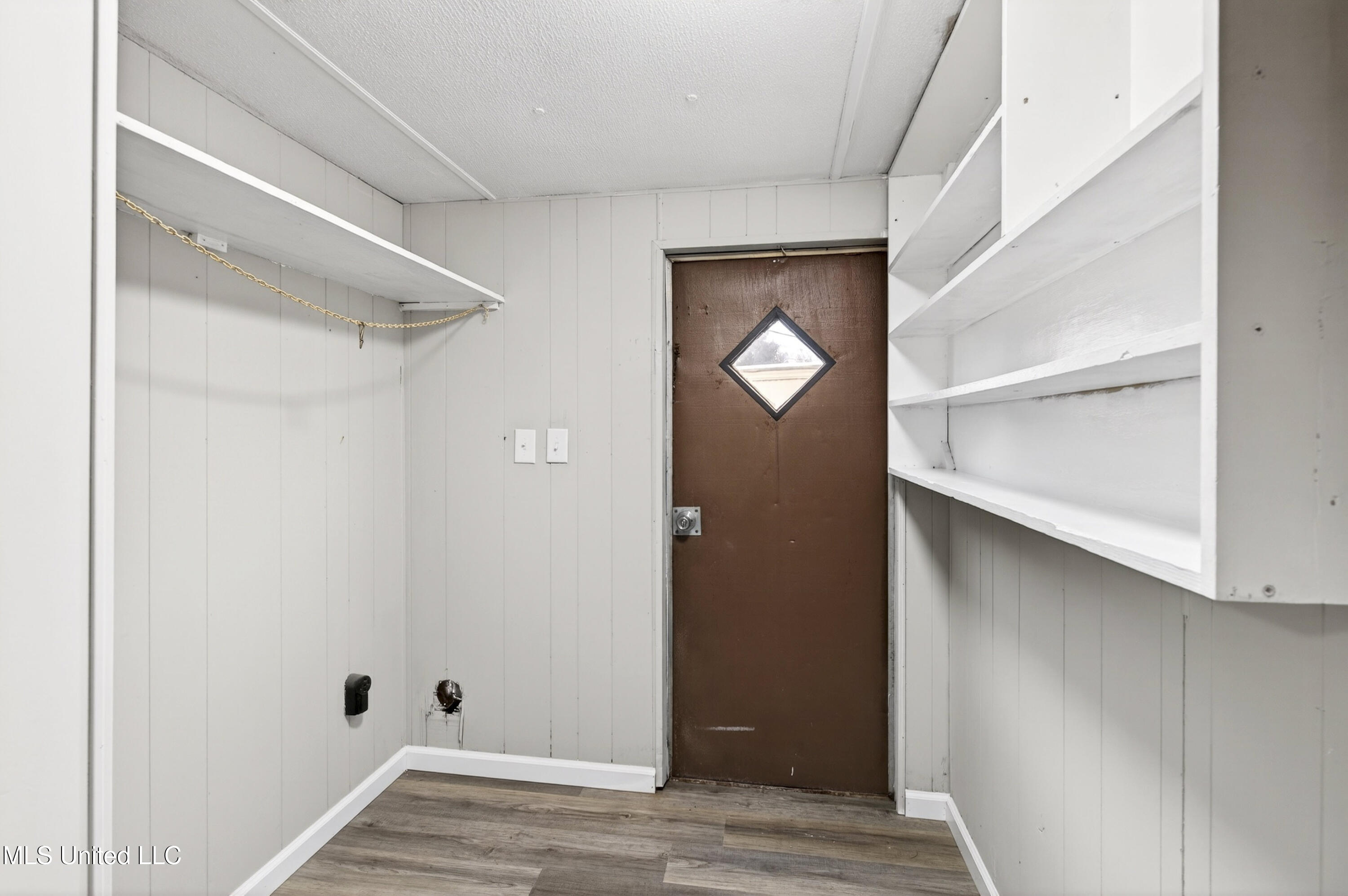 11213 Dobson Road, Unit 10 Gulfport, MS 39503 - Photo 13 of 23 11213DubsonRd-14