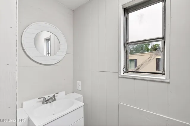 $1,200 | 11213 Dobson Road, Unit 10, Gulfport, MS 39503