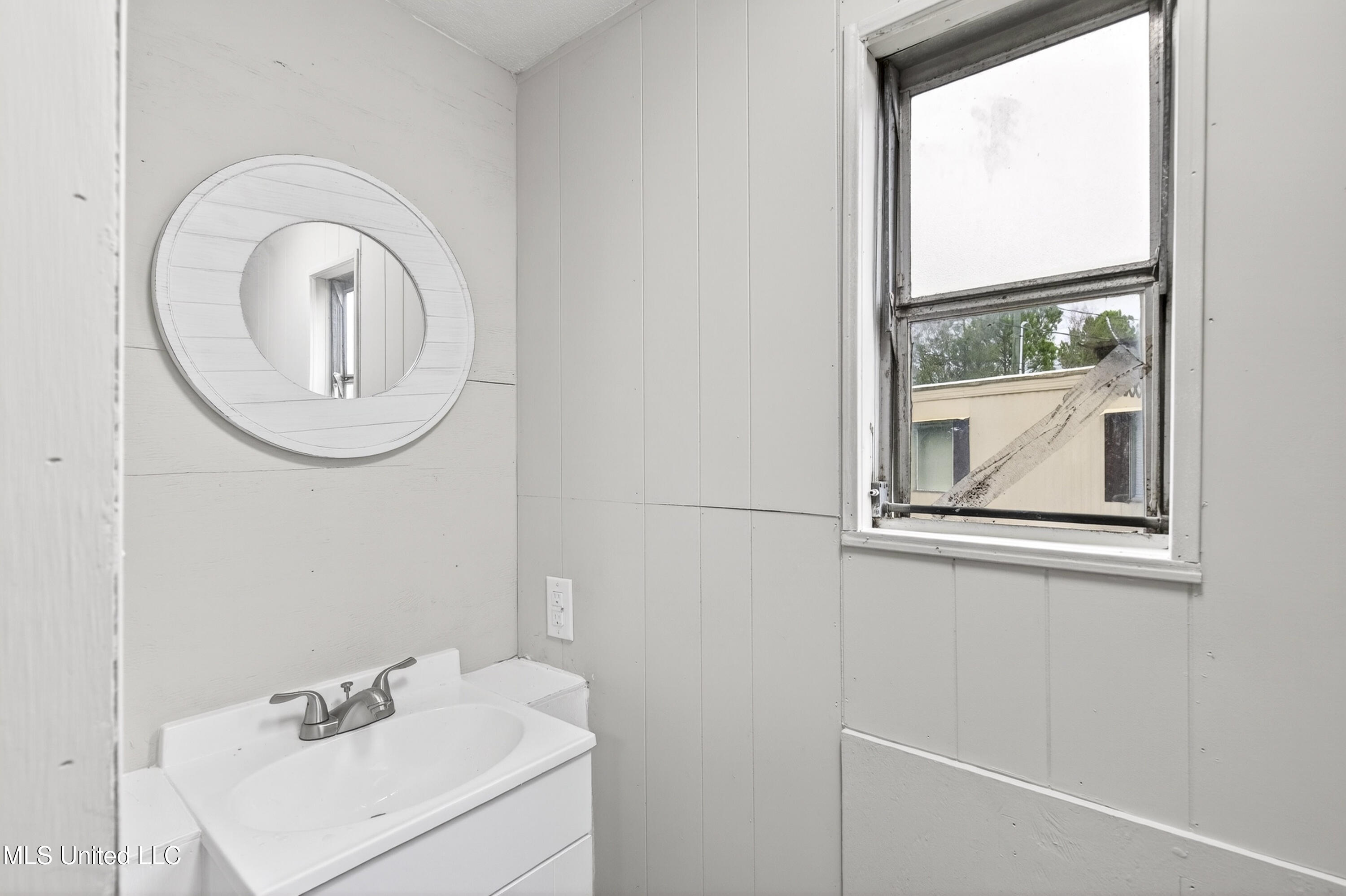 11213 Dobson Road, Unit 10 Gulfport, MS 39503 - Photo 16 of 23 11213DubsonRd-17