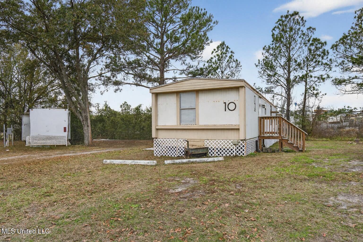 11213 Dobson Road, Unit 10 Gulfport, MS 39503 - Photo 2 of 23 front