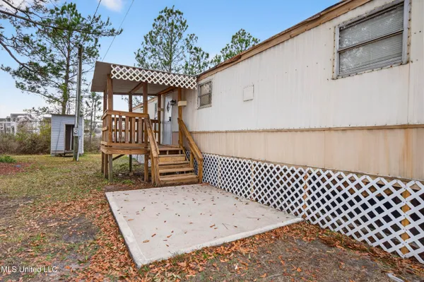 $1,200 | 11213 Dobson Road, Unit 10, Gulfport, MS 39503