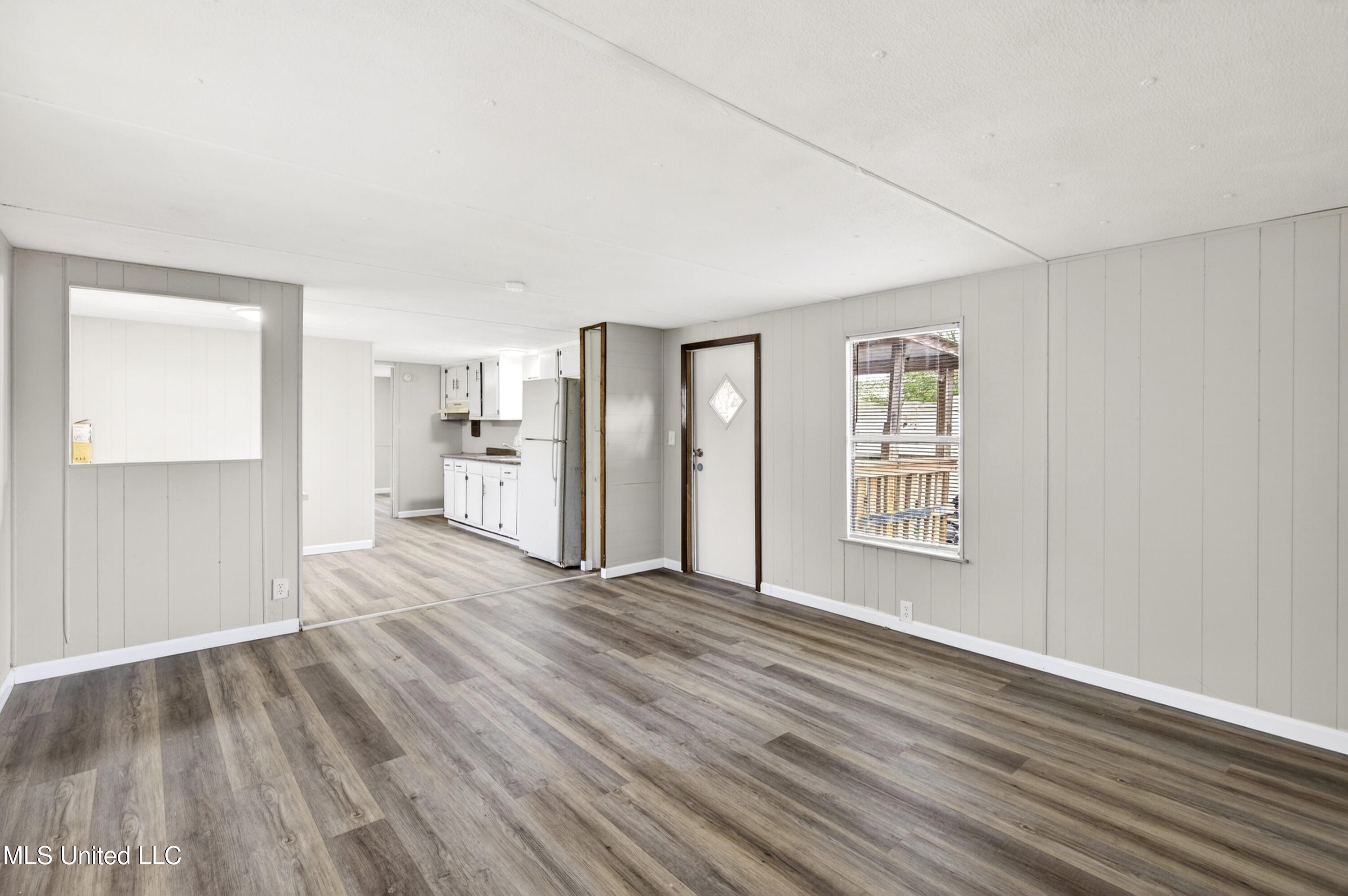 11213 Dobson Road, Unit 10 Gulfport, MS 39503 - Photo 6 of 23 11213DubsonRd-7