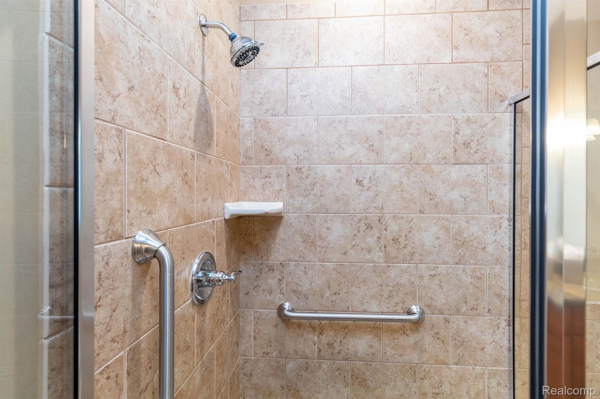 49368 Hawksburry Road Canton, MI 48188 - Photo 18 of 48 Gallery Image 18