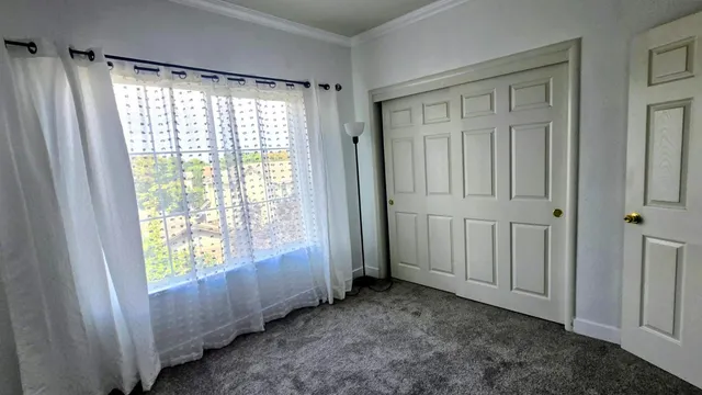 a view of empty room with window
