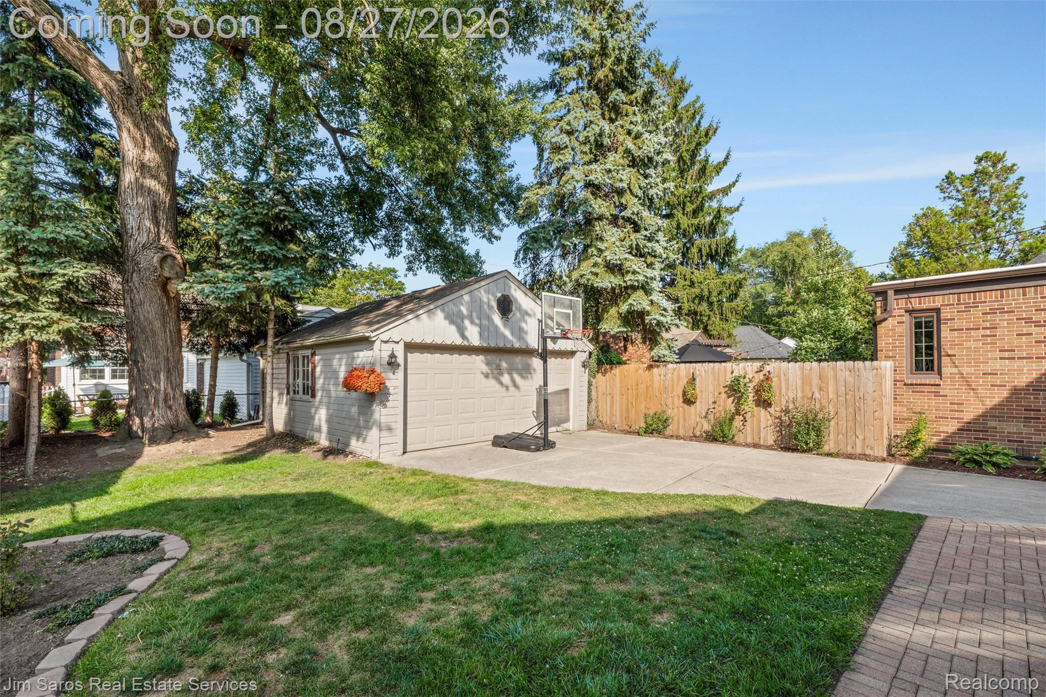 276 Moran Road Grosse Pointe, MI 48236 - Photo 20 of 23 32-276 Moran Rd 0031.jpg