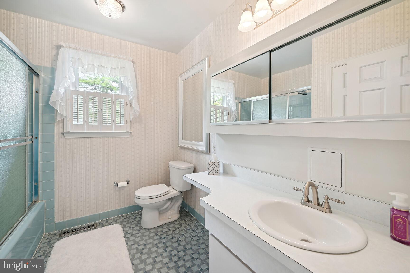 1757 Larkspur Road Cherry Hill, NJ 08003 - Photo 22 of 25