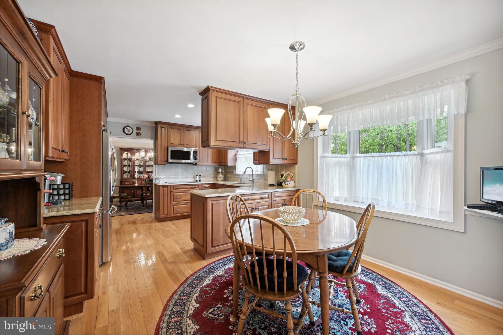 1757 Larkspur Road Cherry Hill, NJ 08003 - Photo 4 of 25