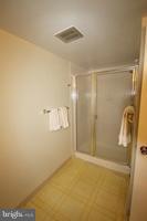 1550 Northgate Square, Unit 15501 Reston, VA 20190 - Photo 13 of 22 Bath (Master)