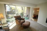 1550 Northgate Square, Unit 15501 Reston, VA 20190 - Photo 3 of 22 Living Room