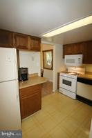 1550 Northgate Square, Unit 15501 Reston, VA 20190 - Photo 6 of 22 Kitchen