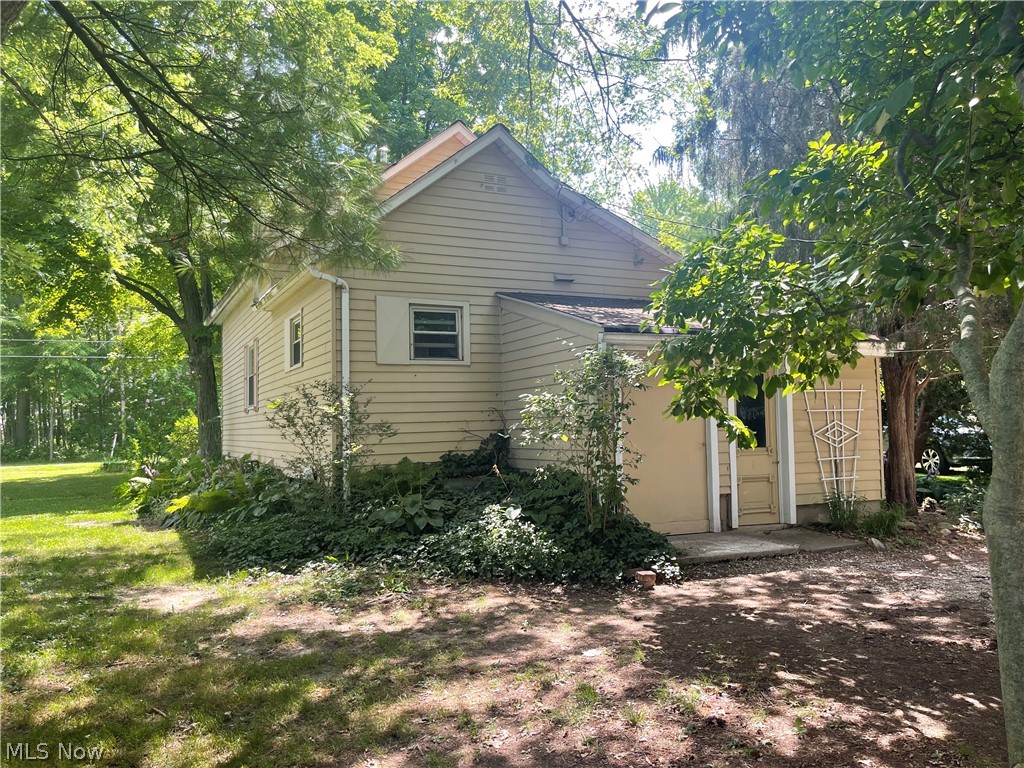 5910 Case Road North Ridgeville, OH 44039 - Photo 6 of 33