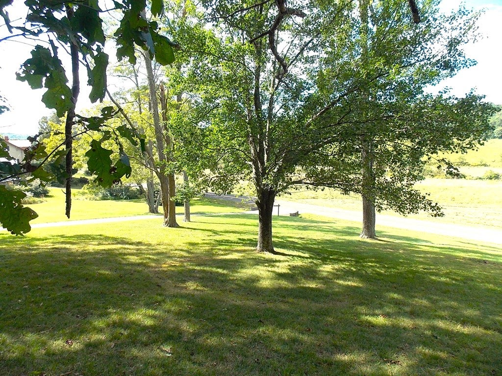 550 Arrowhead Road Fancy Gap, VA 24328 - Photo 41 of 42 Gallery Image 41
