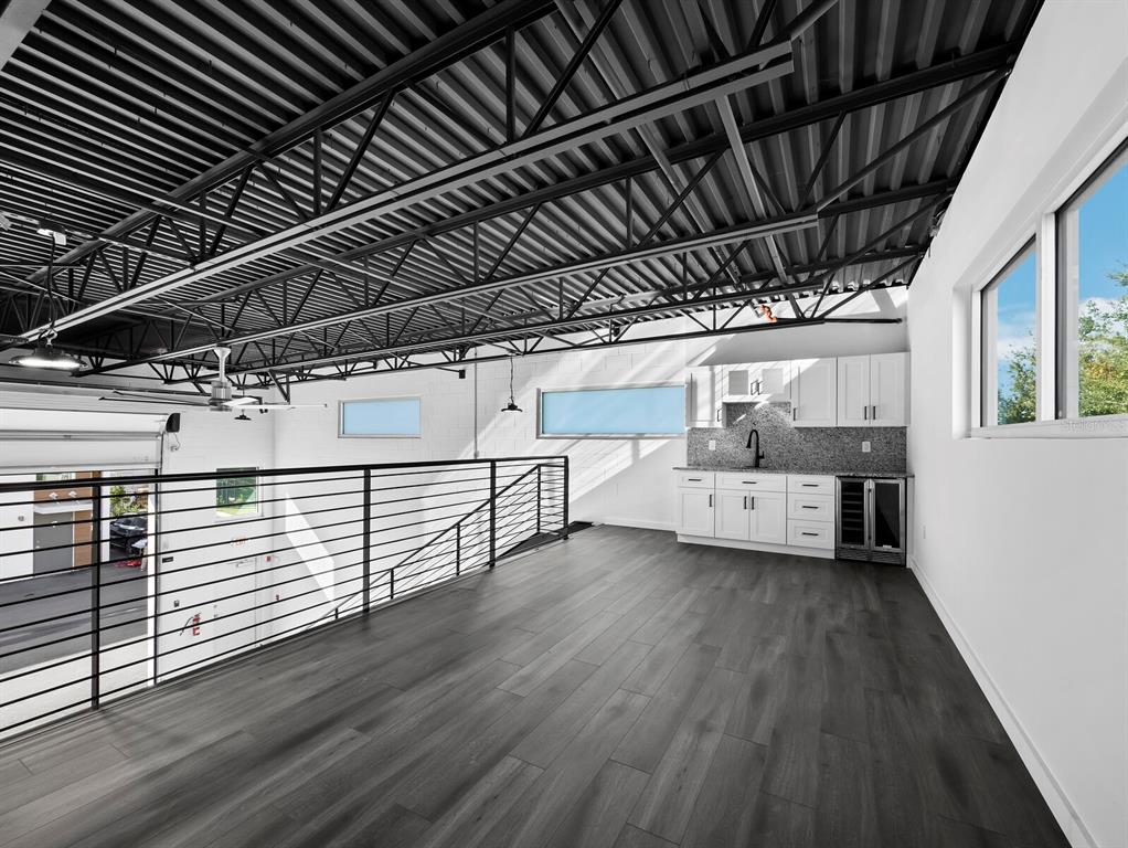 6562 Palmer Park Circle, Unit 18 Sarasota, FL 34238 - Photo 12 of 20 a view of a garage