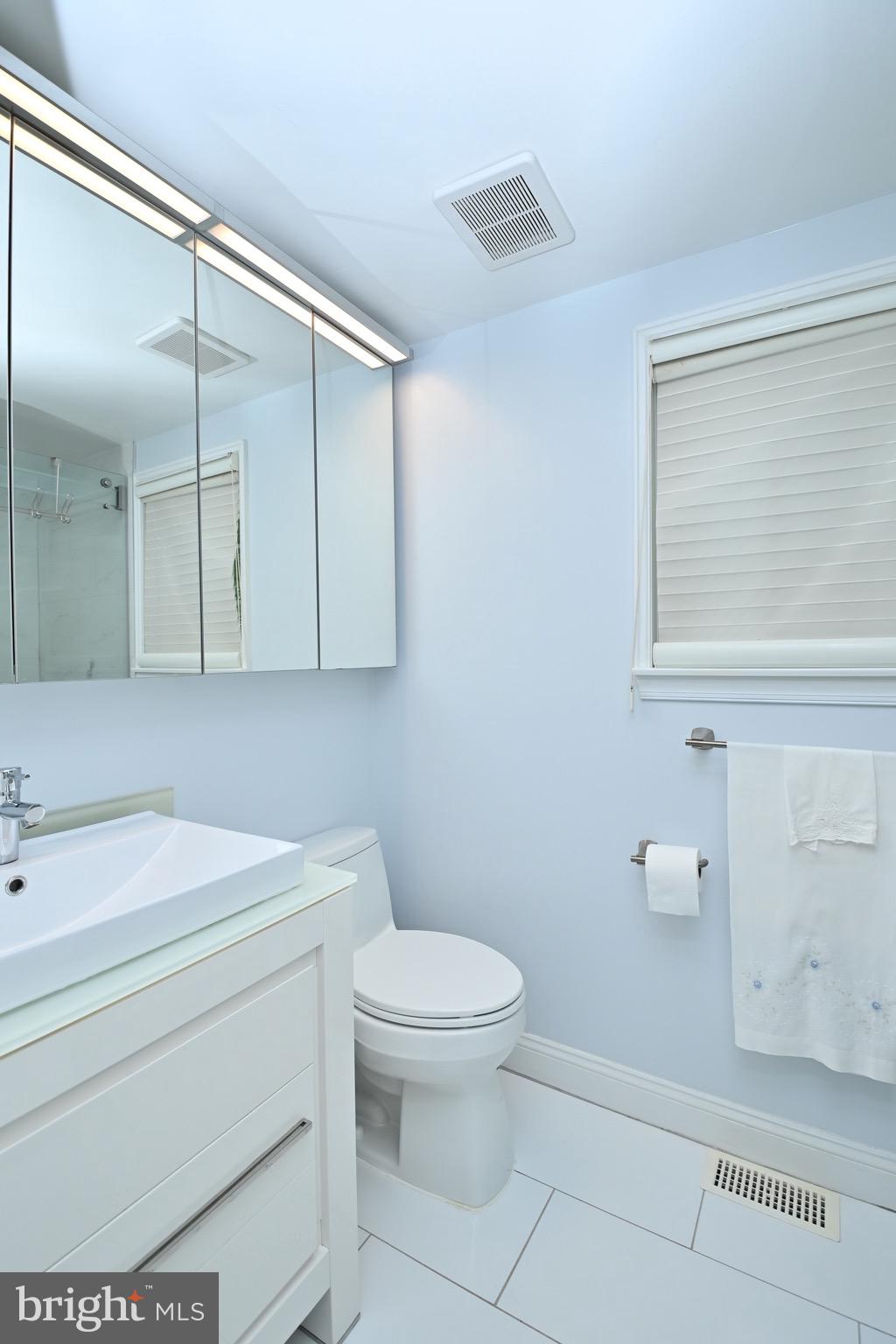 8634 Reseca Lane Springfield, VA 22152 - Photo 37 of 49 Gallery Image 37