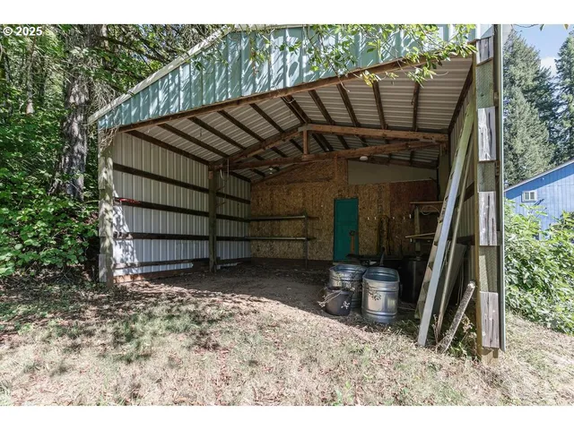 $699,000 | 2524 Southeast Mannthey Road, Corbett, OR 97019