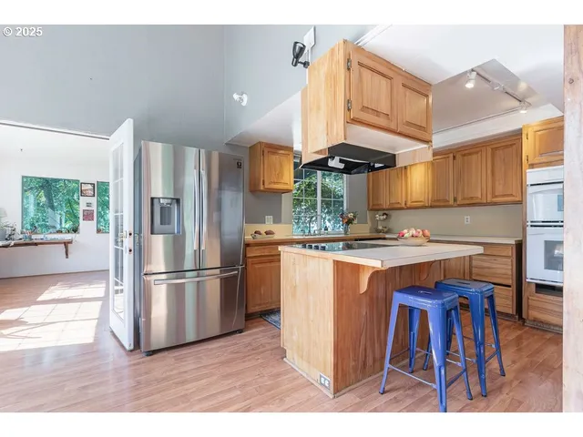 $699,000 | 2524 Southeast Mannthey Road, Corbett, OR 97019