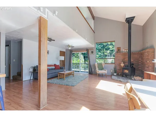 $699,000 | 2524 Southeast Mannthey Road, Corbett, OR 97019