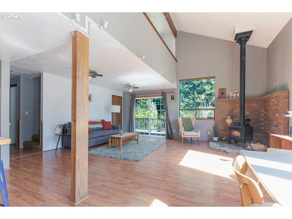 2524 Southeast Mannthey Road Corbett, OR 97019 - Photo 18 of 42