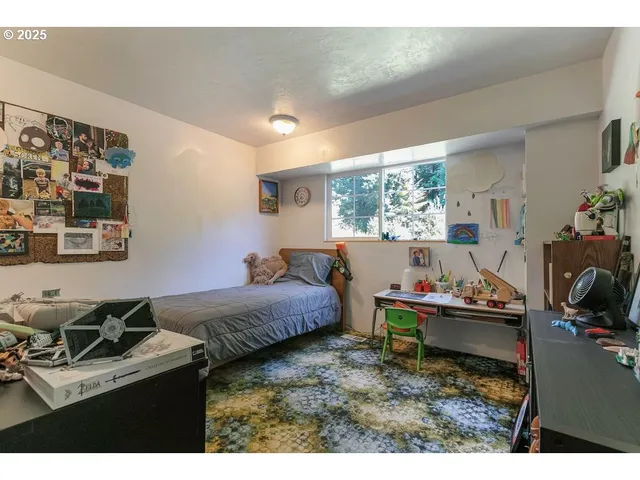 $699,000 | 2524 Southeast Mannthey Road, Corbett, OR 97019