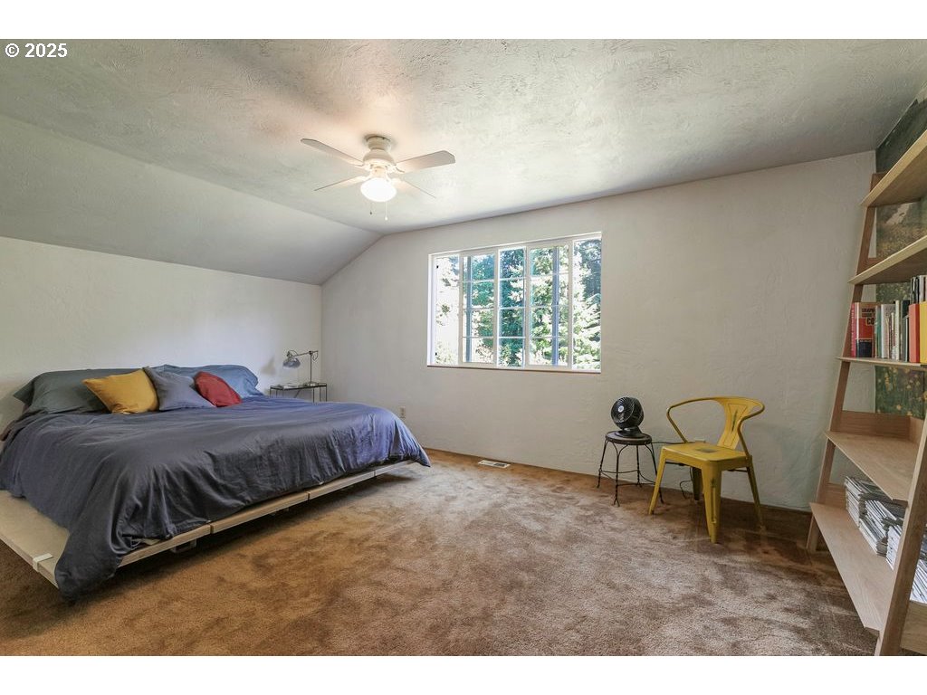 2524 Southeast Mannthey Road Corbett, OR 97019 - Photo 35 of 42