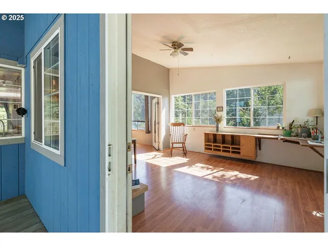 $699,000 | 2524 Southeast Mannthey Road, Corbett, OR 97019